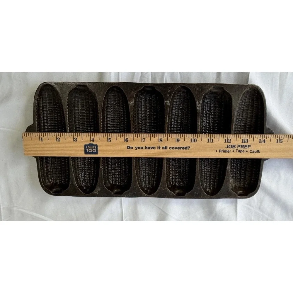Vintage Cast Iron 7 Ear Corn Bread Muffin  Pan Mold Camping Baking Cook‎